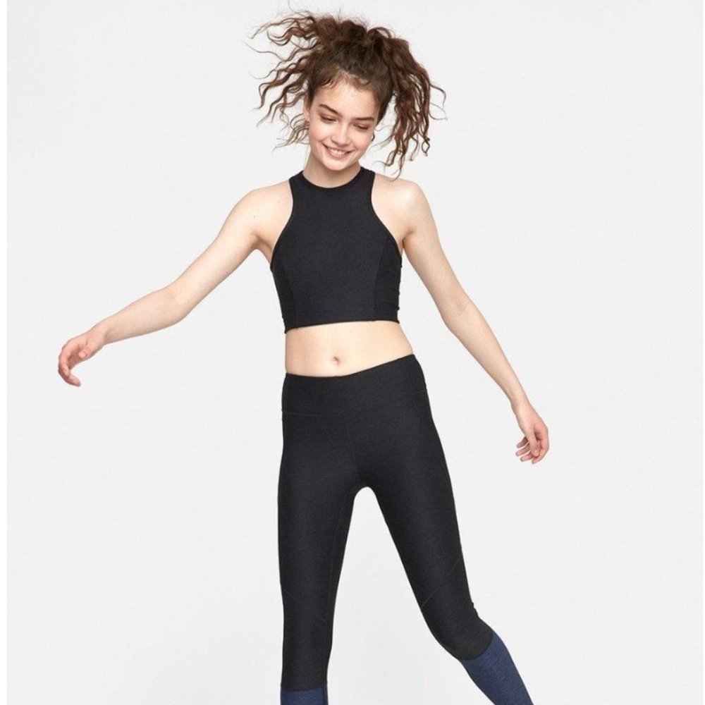 NWT! OUTDOOR VOICES Athena Crop Top - Charcoal